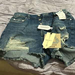 Ban-jara Jean shorts